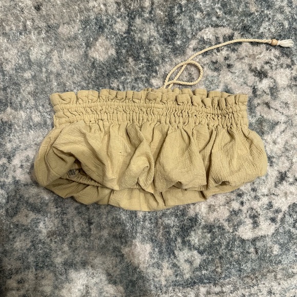 Tops - Picture 2 of 2